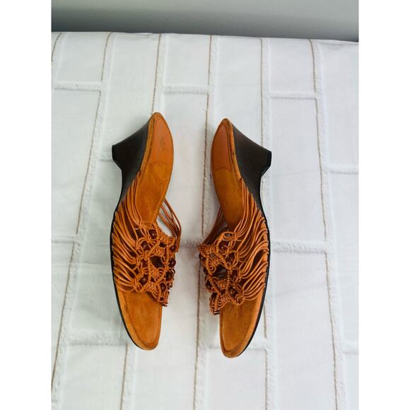 NEW Lifestride Sarita orange strappy wedge heel sandals size 7.5M - Picture 4 of 7